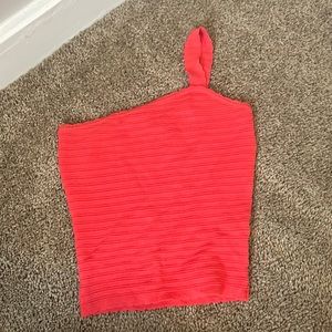 Super down small fitted red one shoulder top